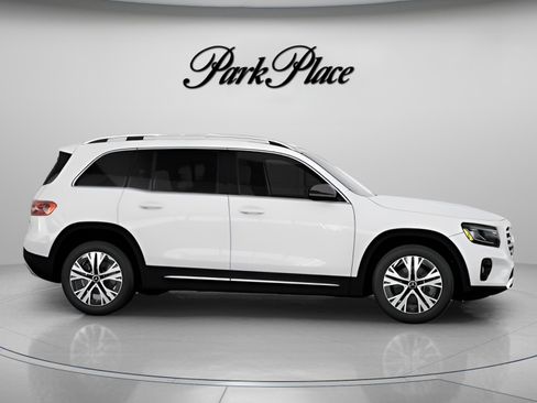 Used 2026 Mercedes-Benz GLB 250 image 28