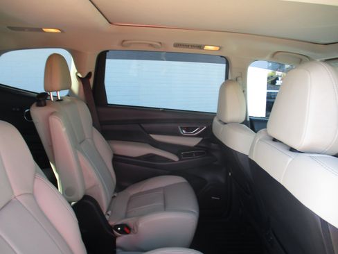 Used 2020 Subaru Ascent Limited w/ Technology Package AWD/4WD image 24