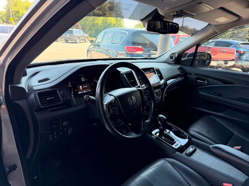 Used 2017 Honda Ridgeline RTL-E image 9