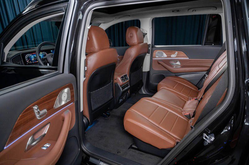 Certified 2026 Mercedes-Benz GLS 450 4MATIC image 31