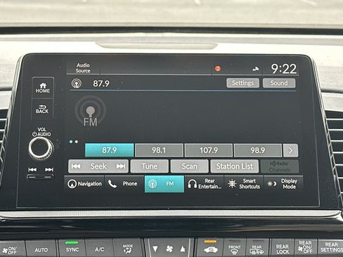 Used 2025 Honda Odyssey Touring image 23