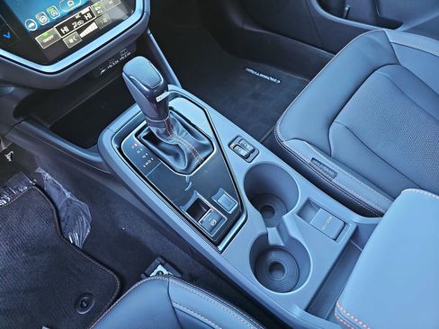 New 2026 Subaru Crosstrek 2.5i Limited w/ Crosstrek Mirror Package image 25