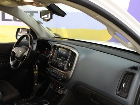 Used 2021 Chevrolet Colorado Z71 AWD/4WD image 12