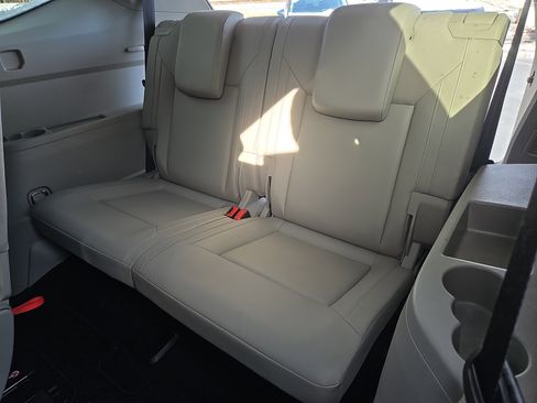 Used 2019 Volkswagen Atlas SE w/ Panoramic Sunroof Package image 33