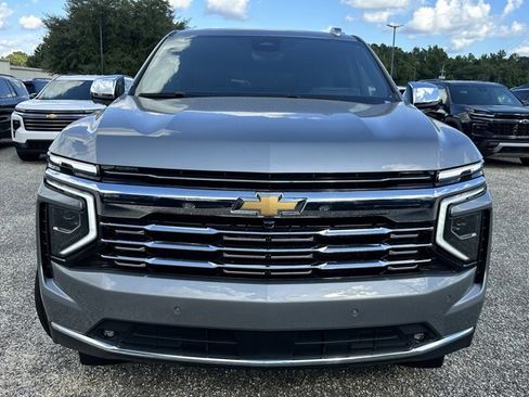 New 2025 Chevrolet Suburban Premier image 2