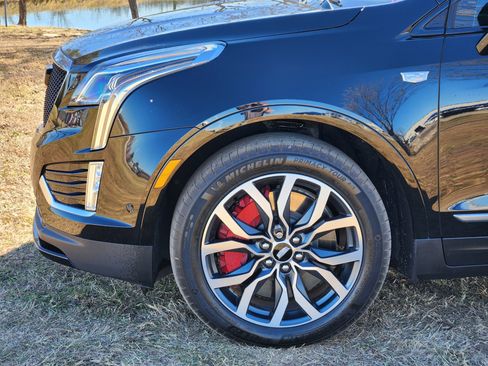 Certified 2023 Cadillac XT5 Sportv w/ Platinum Package image 8