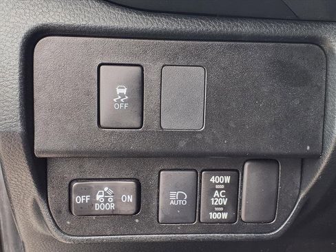 Used 2022 Toyota Tacoma TRD Off-Road image 6