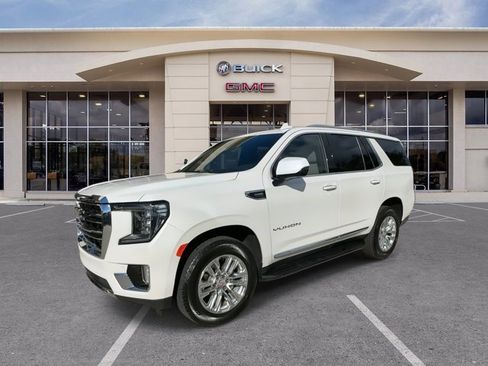 Certified 2023 GMC Yukon SLT w/ SLT Luxury Package image 5