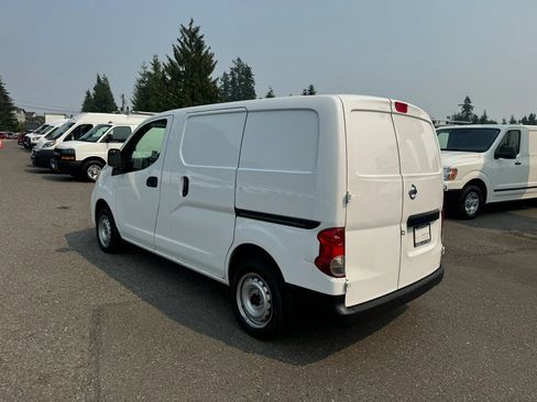 Used 2021 Nissan NV200 S FWD image 3