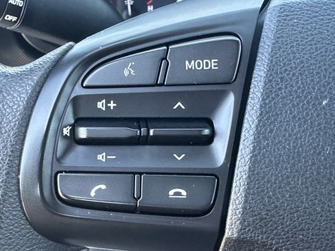 Used 2022 Hyundai Venue SE w/ Cargo Package FWD image 22
