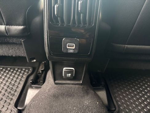 Used 2024 Jeep Compass Trailhawk image 31