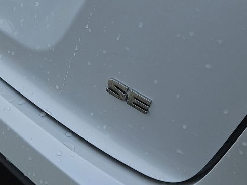 Used 2024 Mitsubishi Eclipse Cross SE AWD/4WD image 6