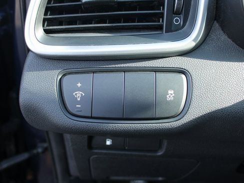 Used 2016 Kia Sorento LX image 15