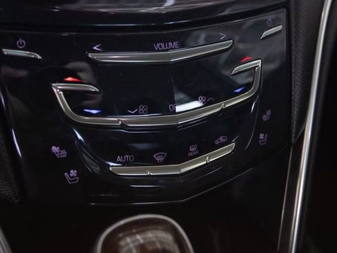 Used 2017 Cadillac XTS Luxury image 18