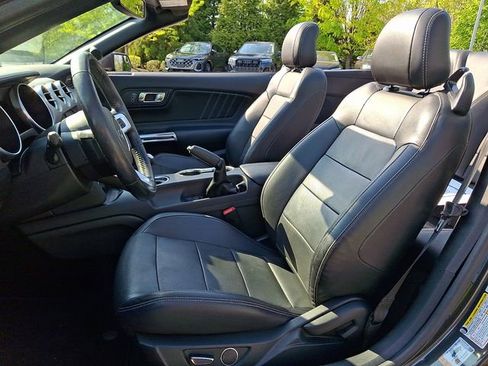 Used 2018 Ford Mustang GT Premium RWD image 13