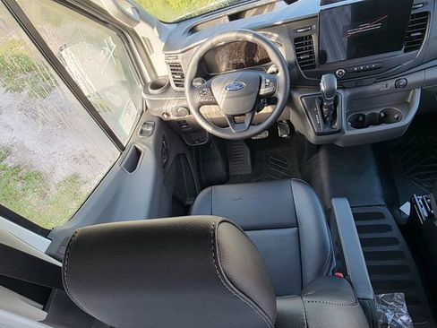 New 2026 Ford Transit 250 148 Medium Roof image 12