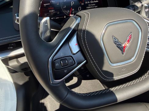 Used 2023 Chevrolet Corvette Stingray 3LT Z51 PERFORMANCE P w/ Z51 Performance Package image 18