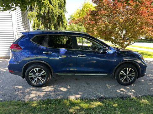 Used 2017 Nissan Rogue SL w/ SL Premium Package FWD image 8