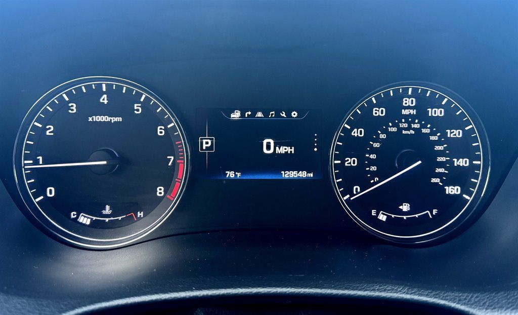 Used 2017 Genesis G80 3.8 RWD image 19