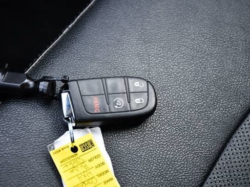 Used 2023 Jeep Compass Limited AWD/4WD image 16