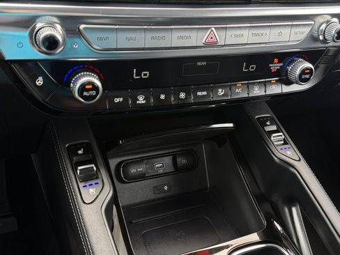 Used 2022 Kia Telluride EX AWD/4WD image 26
