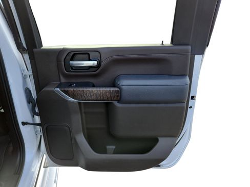 Used 2020 GMC Sierra 2500 Denali w/ Denali Ultimate Package image 28