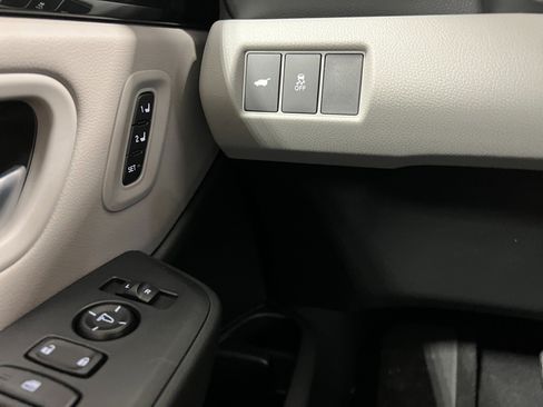 New 2025 Honda Pilot EX-L image 16