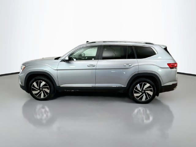 Used 2024 Volkswagen Atlas SEL AWD/4WD image 4