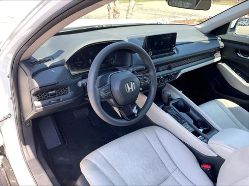 Used 2023 Honda Accord LX image 8