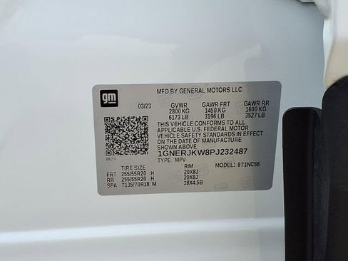Used 2023 Chevrolet Traverse RS FWD image 9