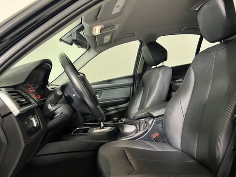 Used 2018 BMW 320i xDrive Sedan image 5