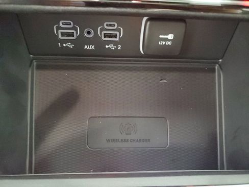 New 2025 Jeep Grand Cherokee Altitude image 21