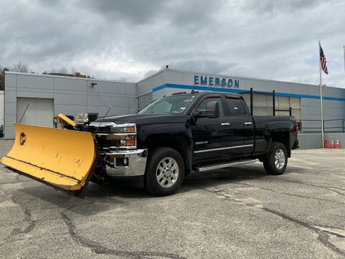 Used 2015 Chevrolet Silverado 2500 LTZ w/ Z71 Package, Off-Road AWD/4WD image 8