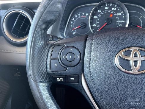 Used 2015 Toyota RAV4 XLE AWD/4WD image 10