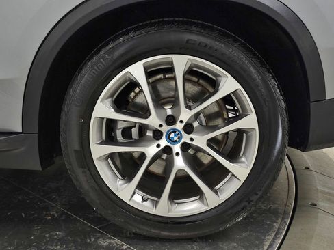 Used 2024 BMW X5 xDrive50e AWD/4WD image 12