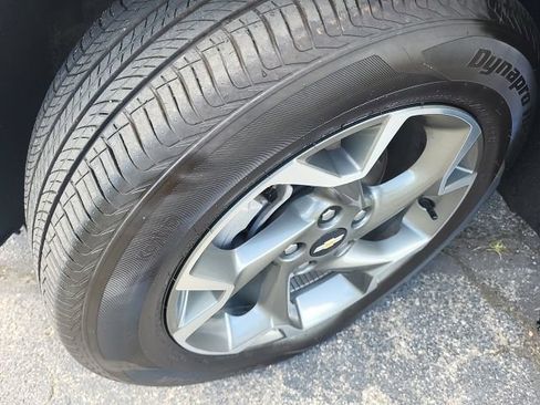 Used 2022 Chevrolet Trax LT FWD image 7