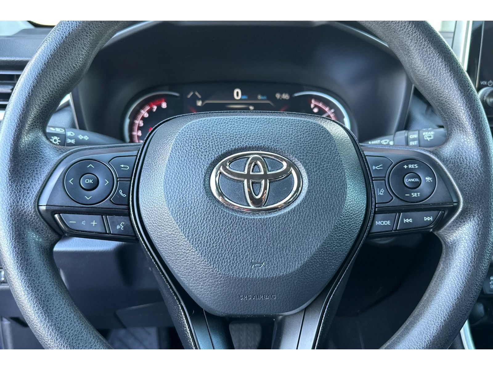 Used 2024 Toyota RAV4 XLE FWD image 26