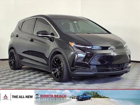 Used 2022 Chevrolet Bolt LT w/ Infotainment Package image 1