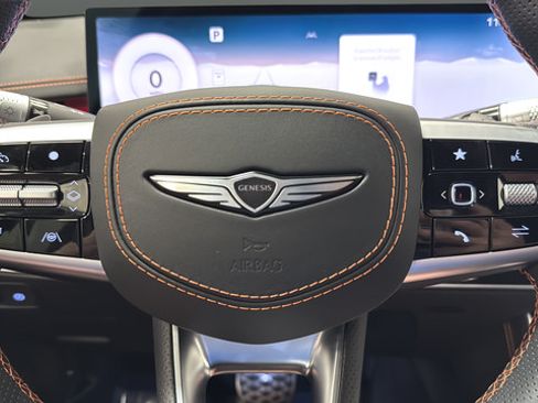 Used 2026 Genesis GV70 2.5T Sport Prestige AWD/4WD image 16