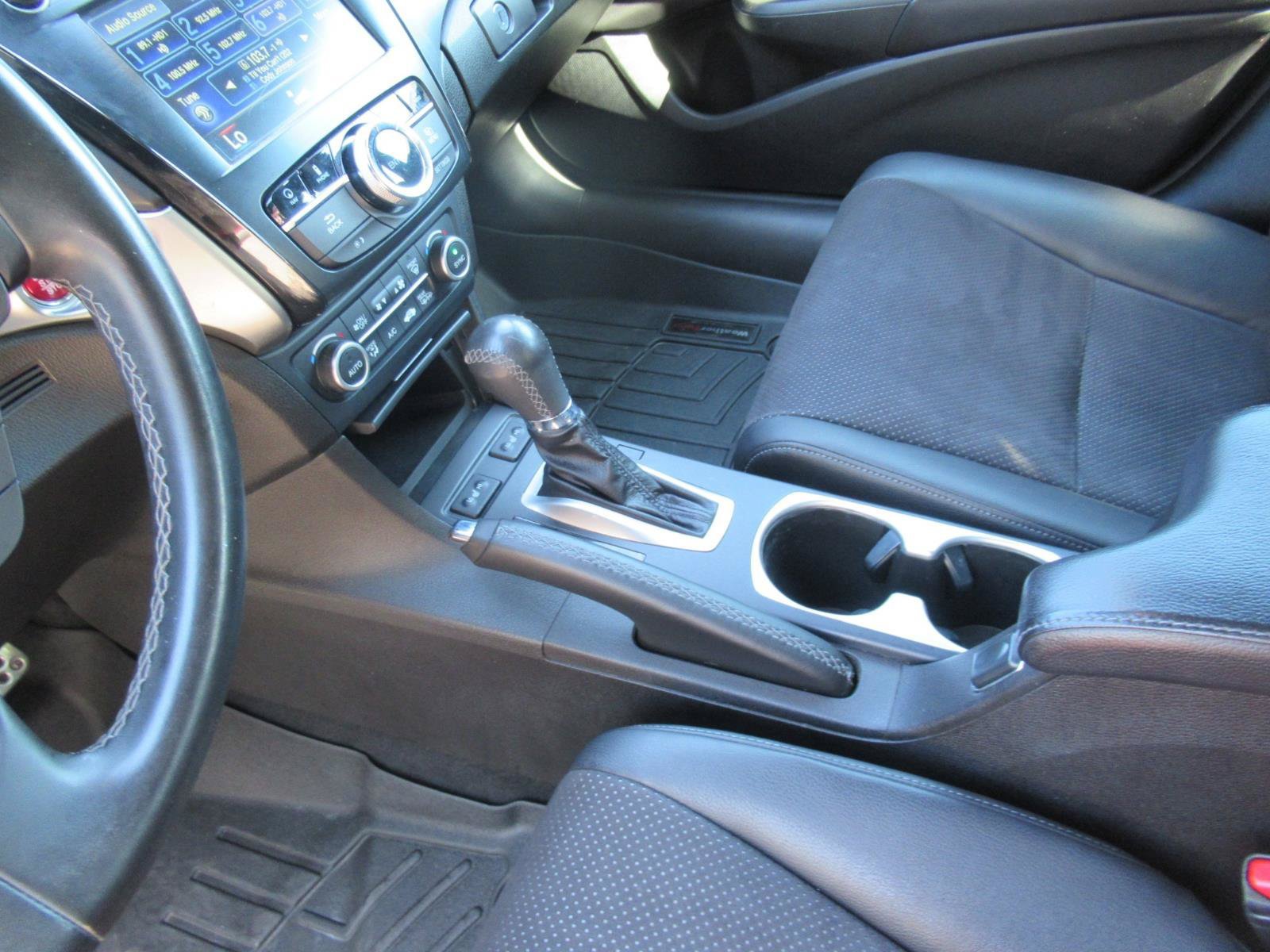 Used 2018 Acura ILX w/ Technology & A-SPEC Package FWD image 18