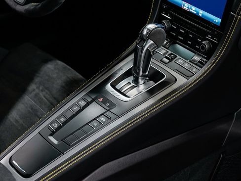 Used 2021 Porsche 718 Cayman GT4 RWD image 26