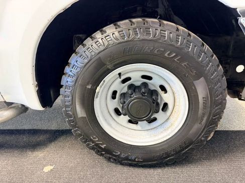 Used 2003 Ford F250 XL RWD image 14