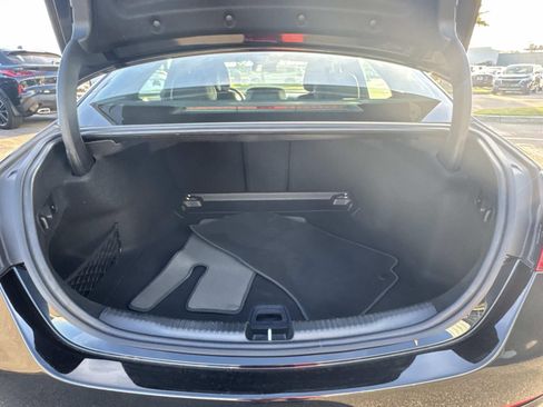 Used 2024 Mercedes-Benz C 300 Sedan image 8