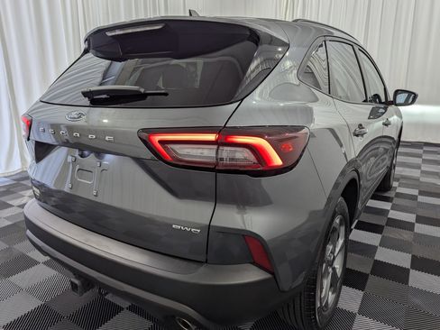 Used 2025 Ford Escape ST-Line Select w/ Class II Trailer Tow Package AWD/4WD image 7