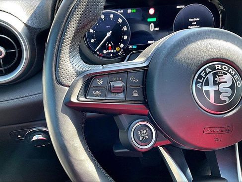 Used 2024 Alfa Romeo Tonale Ti image 38