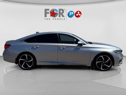 Used 2018 Honda Accord Sport image 6