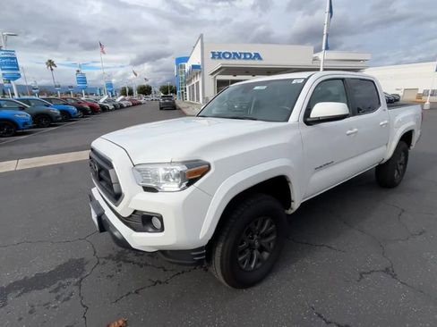 Used 2023 Toyota Tacoma SR5 image 4