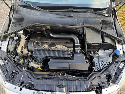 Used 2015 Volvo V60 T5 Premier Plus image 9