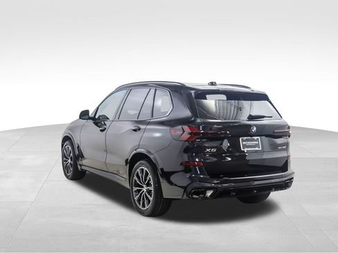 New 2026 BMW X5 xDrive40i w/ M Sport Package image 3