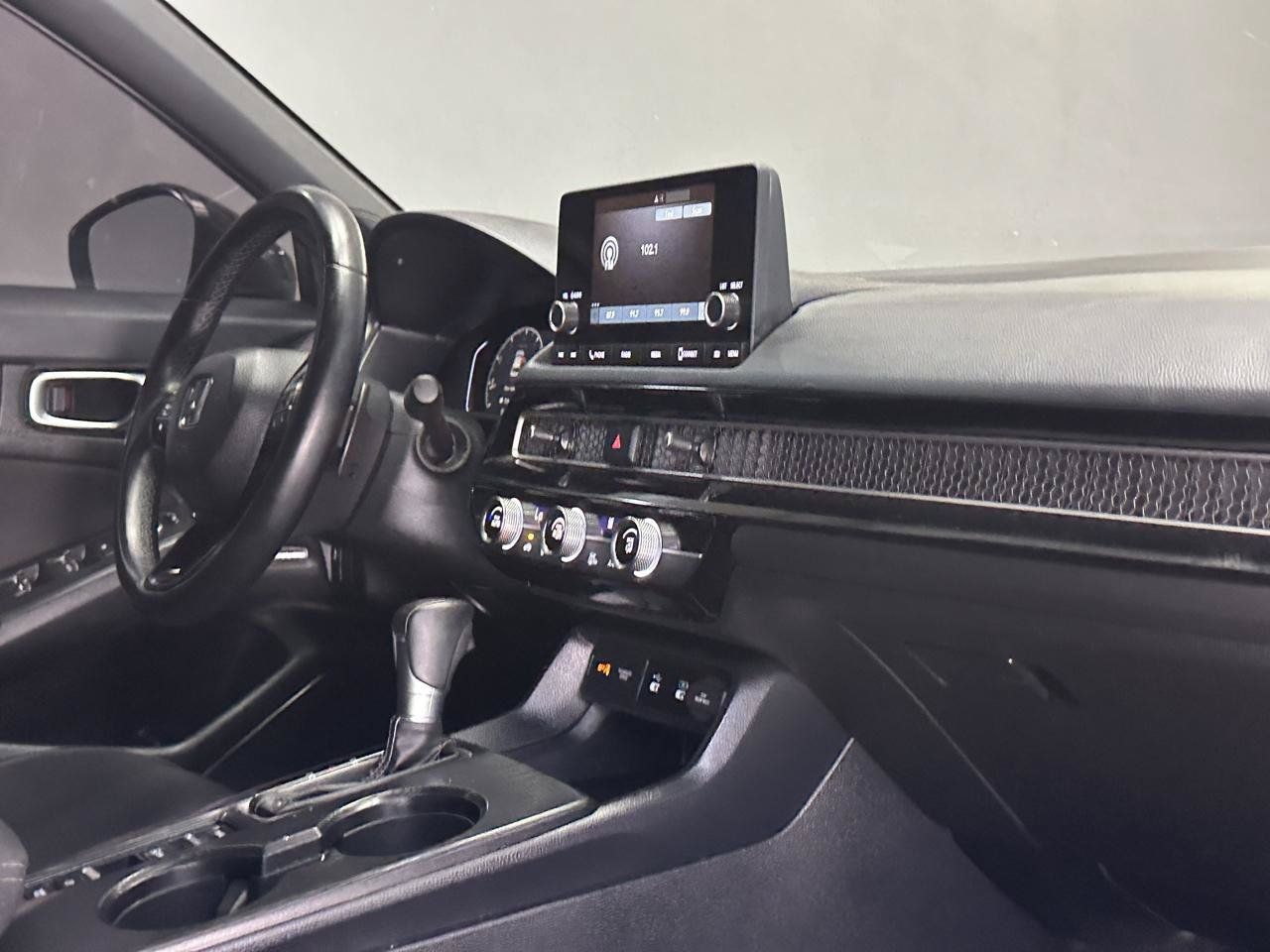 Used 2025 Honda Civic Sport image 9
